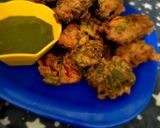 A picture of step 3 of Spinach and Tomatoes fritters.