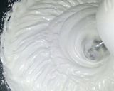 Foto langkah ke 2 dari resep Bolu Marmer Putih Telur.