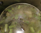 Foto del paso 4 de la receta: Crema de espárragos verdes y guisantes