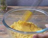 A picture of step 2 of Sattu ke laddoo.