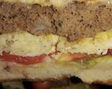 صورة لخطوة 3 من وصفة همبرغر 🍔😋😋