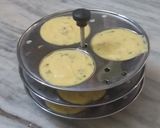 मूँग दाल वेजिटेबल इड्ली(Moong dal vegetable Idli recipe in Hindi) रेसिपी चरण 5 फोटो