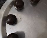 A picture of step 4 of Choco balls.