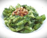 Foto del passaggio 3 della ricetta Malloreddus con crema di broccolo verde e mandorle e grissini tostati