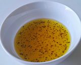 Hình bước làm 3 của món SALAD cá ngừ hộp sốt dầu giấm