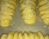Foto langkah ke 5 dari resep Roti Pisang Coklat Keju.