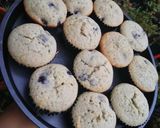 Foto langkah ke 7 dari resep Blueberry Muffins.
