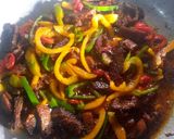 A picture of step 1 of Stir fry spaghetti.