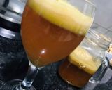 A picture of step 2 of Apple Ginger Juice.