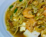 Foto langkah ke 5 dari resep Lontong Mie Surabaya.