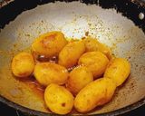 A picture of step 2 of Hariyali Dum Aloo.
