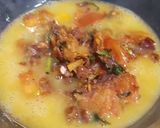 Foto del paso 2 de la receta: Omelette con jamón, tomate y albahaca