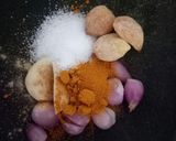 Foto langkah ke 2 dari resep Soto Ayam Bumbu Kuning.
