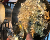 Foto del paso 6 de la receta: Chuletas de aguja en salsa con guarnición de champiñón al horno y arroz hervido con trufa rallada