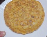 Foto del paso 4 de la receta Tortilla de papas con cebolla, chorizo de Teror y perejil