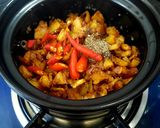Hình bước làm 5 của món Kho quẹt tóp mỡ