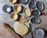 Une image de l'étape 4 de Tartelettes fleurs à l'abricot ☕.
