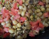 A picture of step 3 of Fry chatpati chaat.