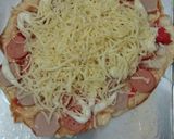 Foto langkah ke 5 dari resep Pizza murah meriah.