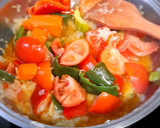 Foto del paso 2 de la receta: Ossobuco de pavo estofado al oporto