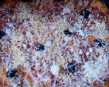 صورة لخطوة 1 من وصفة بيتزا السميد 🍕