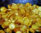 A picture of step 2 of Crispy aloo.