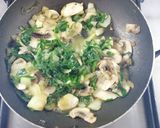 Foto del paso 2 de la receta: Omelette de huevos con champiñones