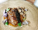 Foto del paso 11 de la receta: Carrilleras con mole, Robüchon de patata violeta y hongos