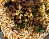 A picture of step 2 of Bhadang (puff rice chivada).