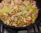 Foto del paso 4 de la receta: Pasta con Mariscos