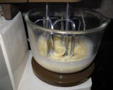 Foto del paso 2 de la receta: Bizcochuelo casero de coco marmolado