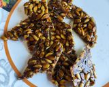 A picture of step 5 of Pumpkin Seeds Chikki.