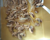 Foto del paso 4 de la receta: Lasaña de champiñones y cebolla