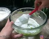 Foto langkah ke 4 dari resep Resep Pandan Sponge Cake (Selembut kapas).