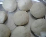 A picture of step 2 of Butter naan.