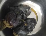 A picture of step 2 of Vanga bharit (Baingan bharta).