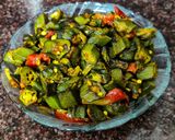 A picture of step 4 of Bhindi fry.