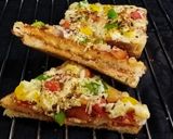 डबल चीज़ ब्रेड पिज़्ज़ा (double cheese bread pizza recipe in Hindi) रेसिपी चरण 2 फोटो