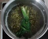 Hình bước làm 2 của món Chè đậu xanh phổ tai