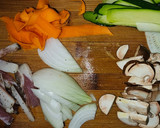 Foto del paso 1 de la receta: Espaguetis con Guanciale y verduras