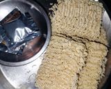 વેજિટેબલ મેગી (Vegetable Maggi Recipe In Gujarati) રેસીપી સ્ટેપ7ફોટો