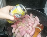 Foto del paso 3 de la receta: Salchichas frescas con patatas a la cerveza
