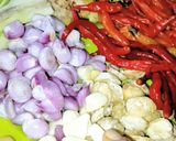 Foto langkah ke 2 dari resep Gulai Sapi Pedas.