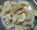 A picture of step 2 of Banana raita.