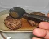 รูปขั้นตอนการทำที่ 6 ของ ขนมปังเบอร์เกอร์หมู