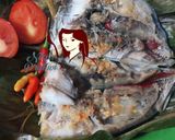Foto langkah ke 5 dari resep Ikan Bakar Bungkus Daun Pisang Simple 🍴.