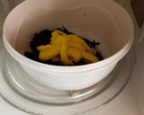 Foto langkah ke 2 dari resep Triple Chocolate Fudgy Brownies.