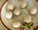 Foto del paso 4 de la receta: Trufas de coco 3 ingredientes súper light y fácil