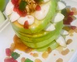 A picture of step 2 of Green apples loaded with nuts salad.