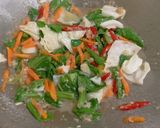 Foto langkah ke 2 dari resep Bihun goreng.